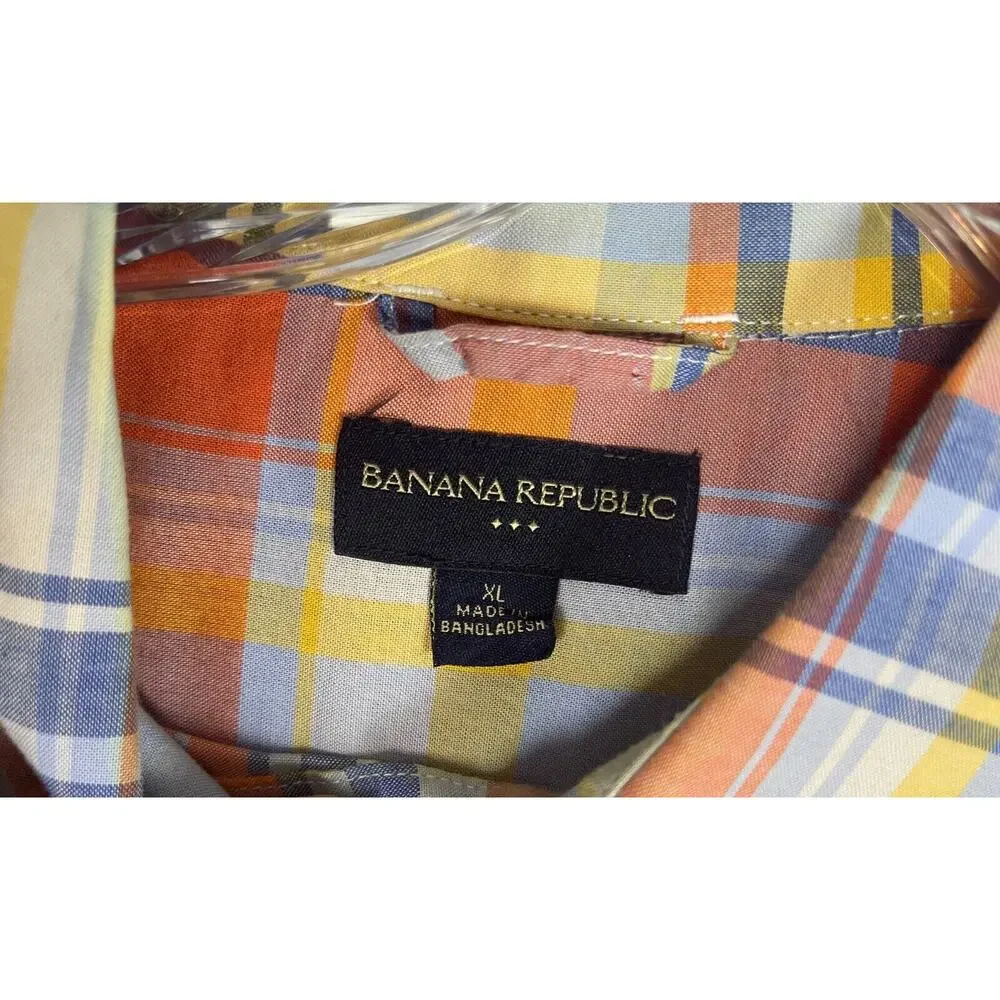 Banana Republic‎ Button Up Shirt Men's Size XL Short Sleeve Plaid Epaulettes